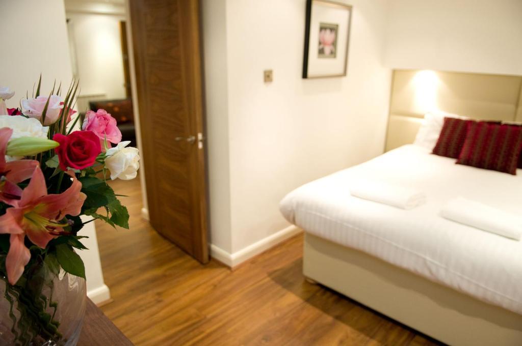 Mayfair Court Service Apartment London Room photo